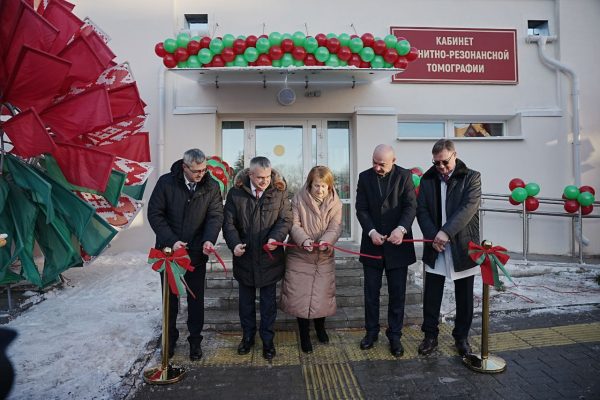 photo_5375340996641623096_y